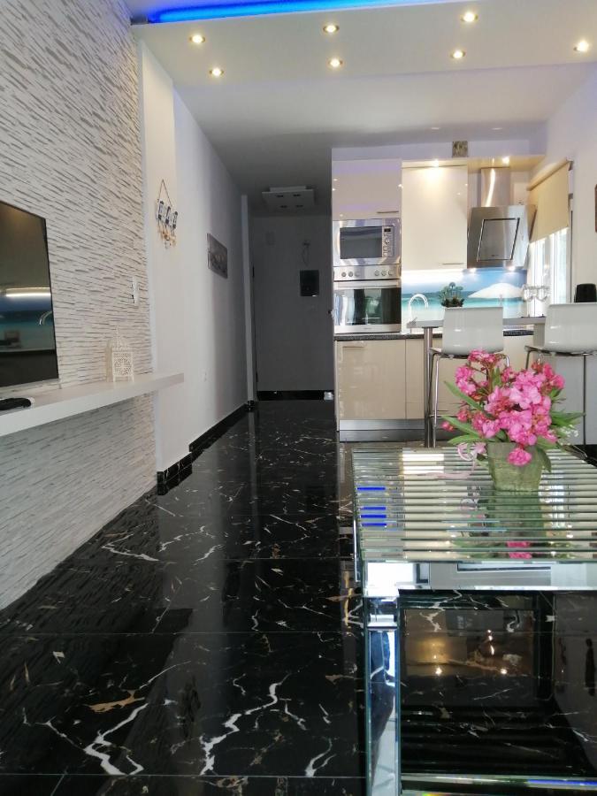 Totani Lux Apartamento Peraía Exterior foto