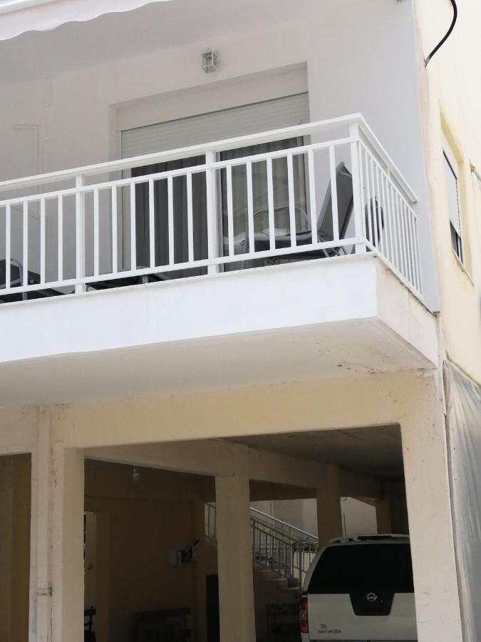 Totani Lux Apartamento Peraía Exterior foto