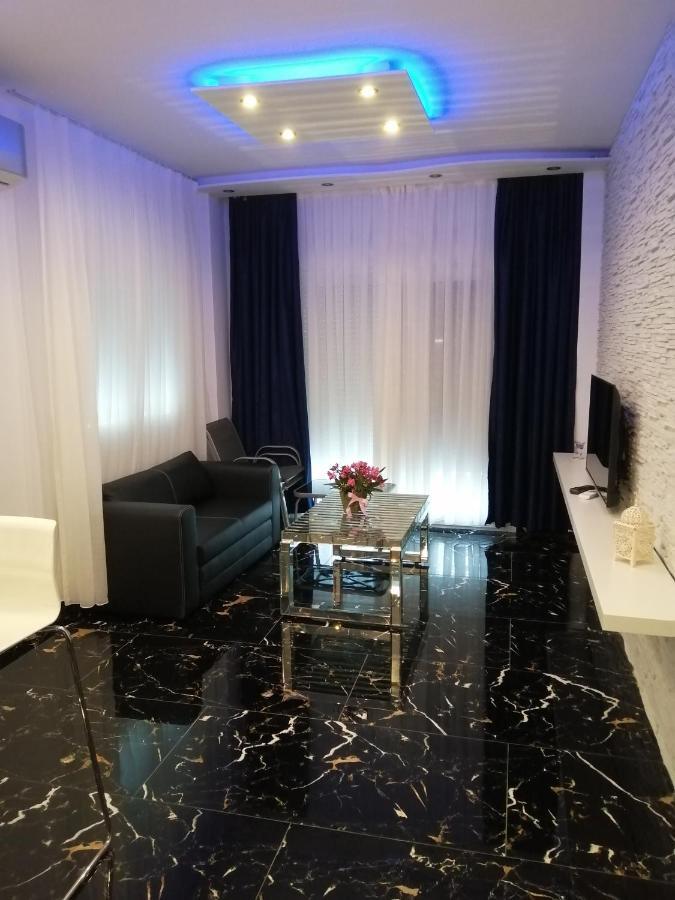 Totani Lux Apartamento Peraía Exterior foto
