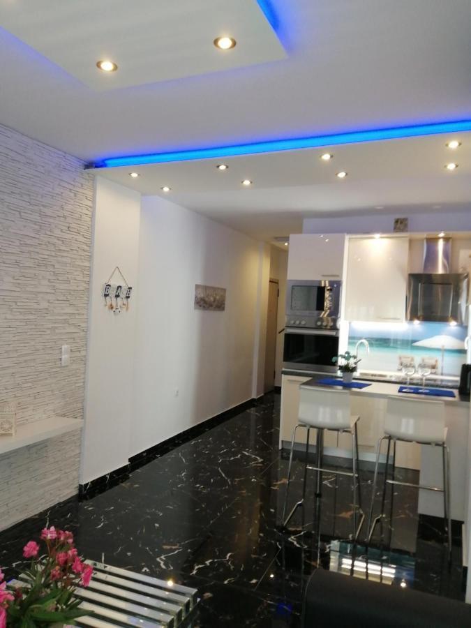 Totani Lux Apartamento Peraía Exterior foto