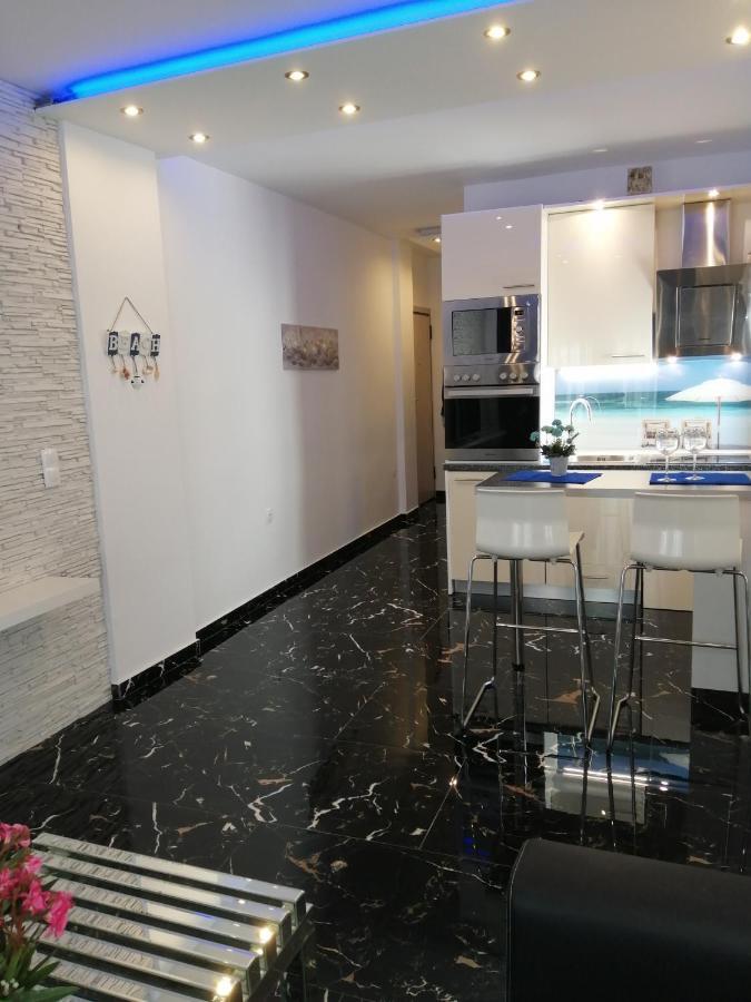 Totani Lux Apartamento Peraía Exterior foto