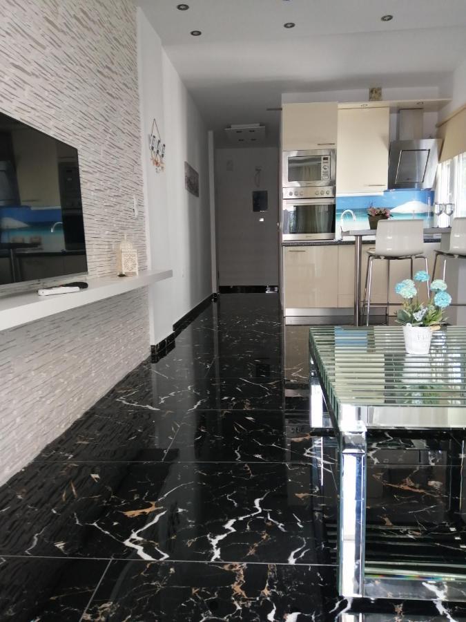Totani Lux Apartamento Peraía Exterior foto